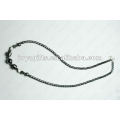 Collar con cuentas de hematites